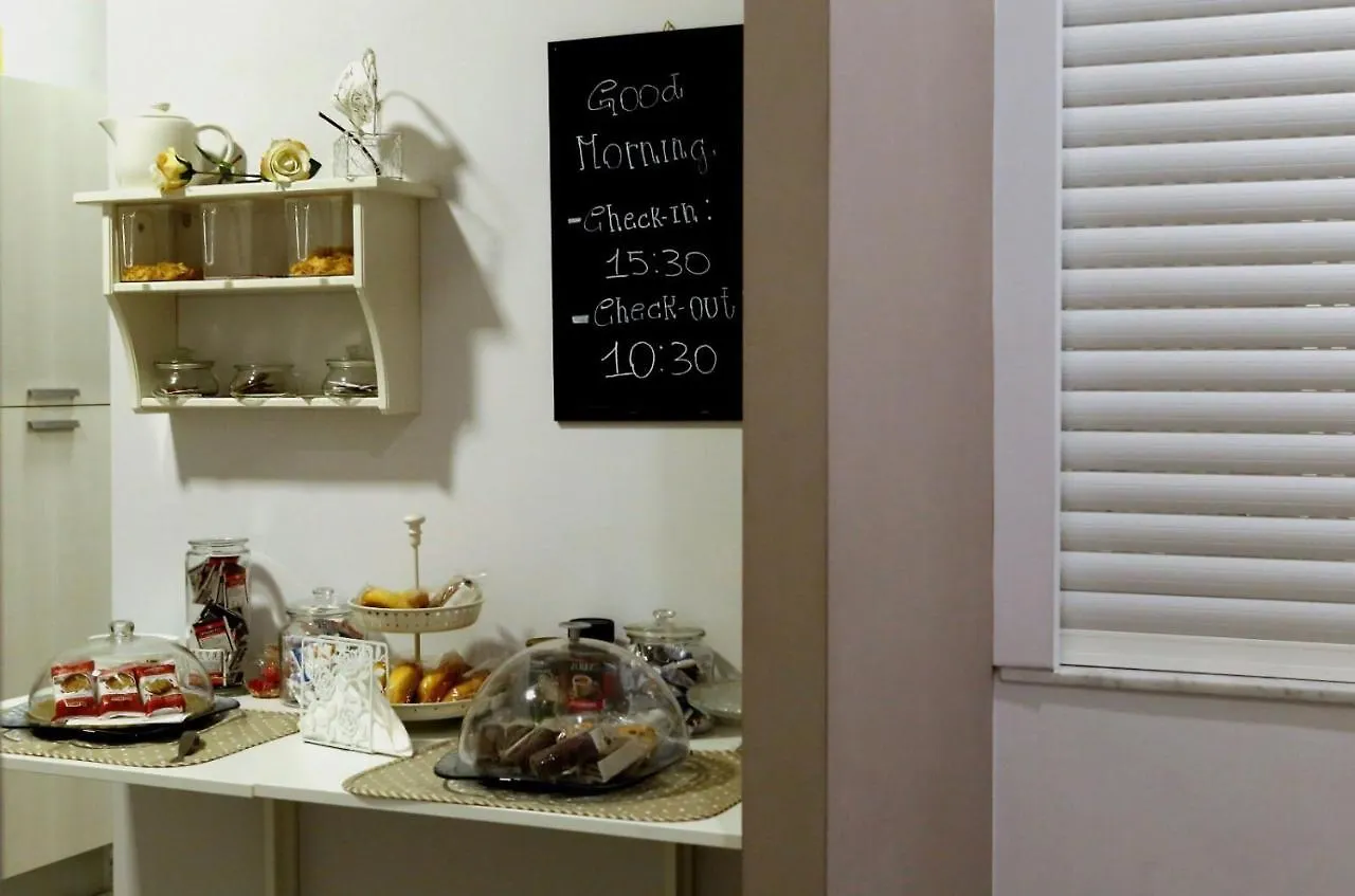 Pensionat 61 Piazza Cavour Hotell Neapel Italien