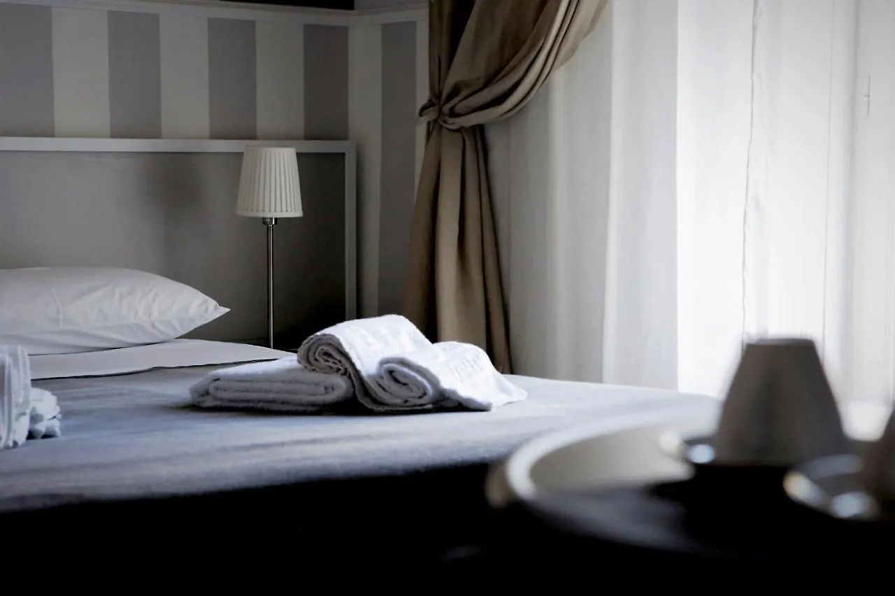 Pensionat 61 Piazza Cavour Hotell Neapel
